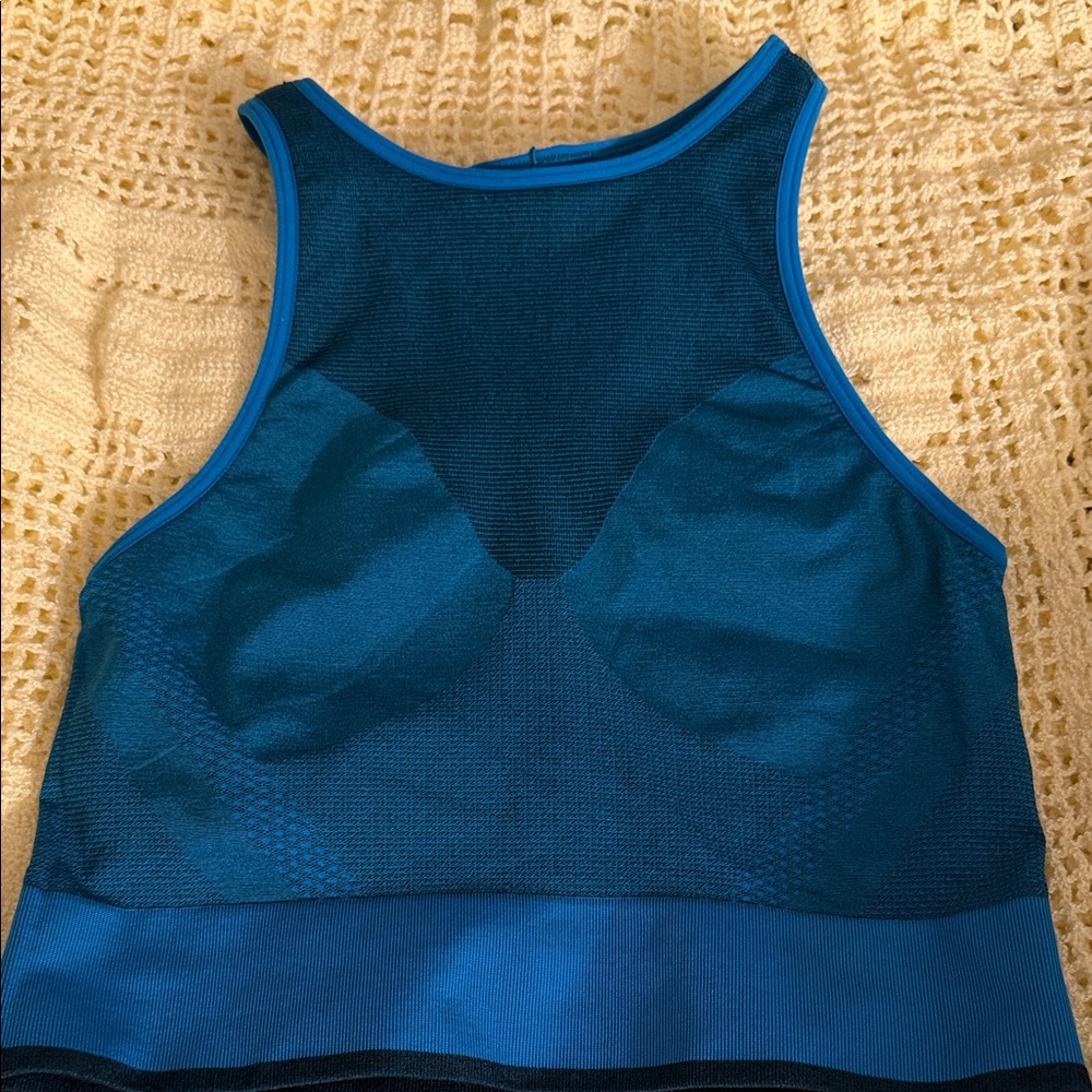 lululemon athletica High-Neck Seamless Sports Bra in Teal Blue